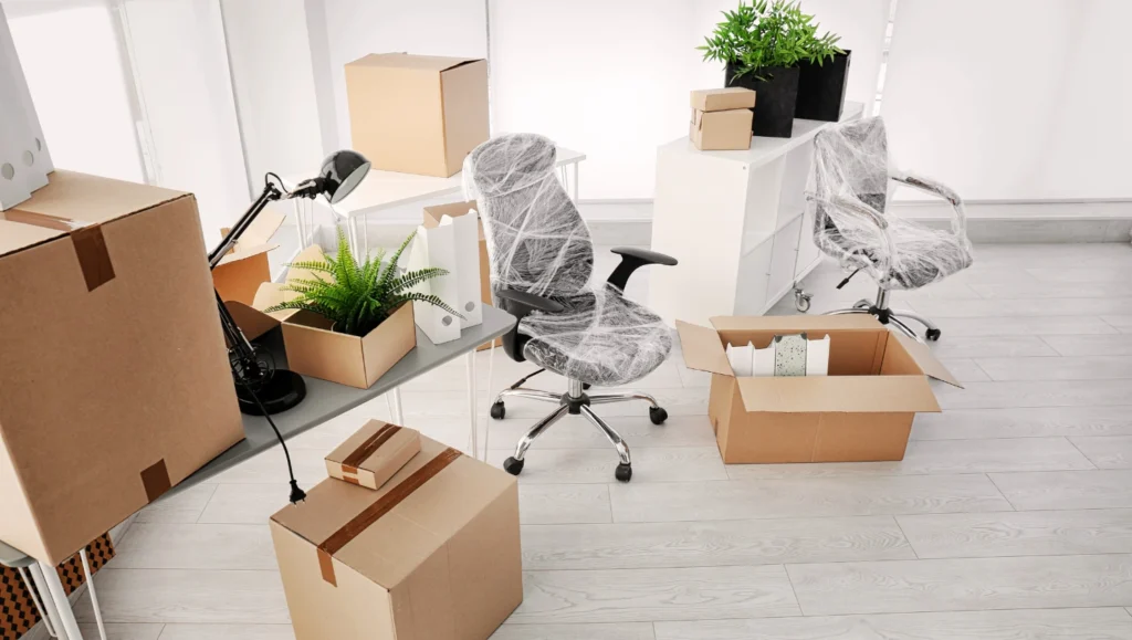 household or office shipping service in dubai